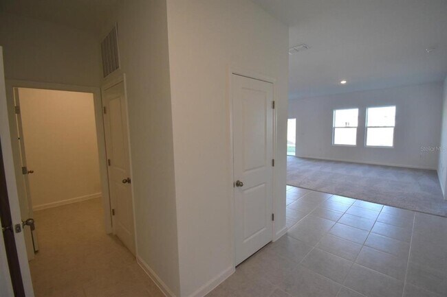 Foto del edificio - 2090 Gold Dust Dr