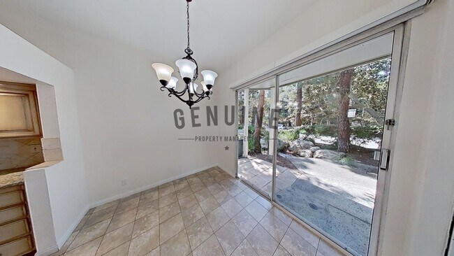 Foto del edificio - Coming Soon: Charming 2 Bed 2 Bath Condo i...