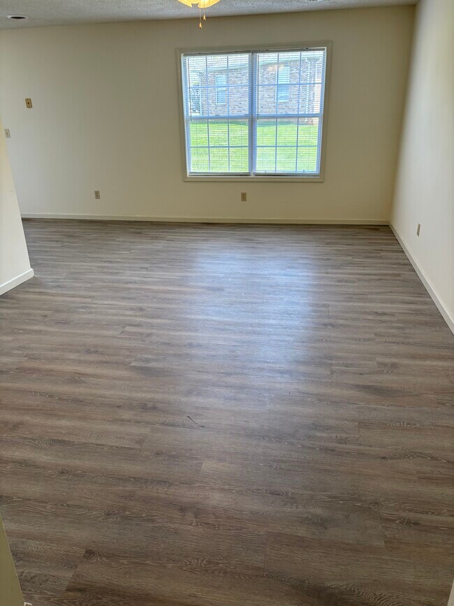 Foto del edificio - 209 Damon Dr