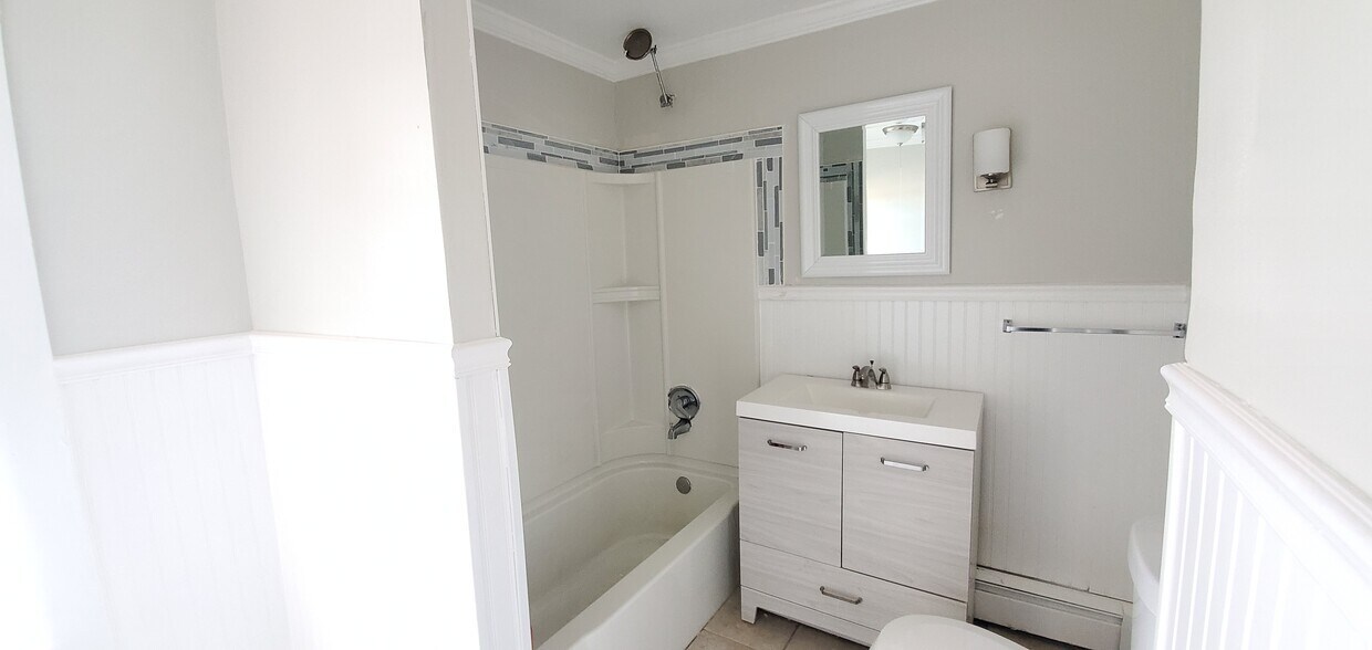 66 Hawkins St, Derby, CT 06418 Townhome Rentals in Derby CT