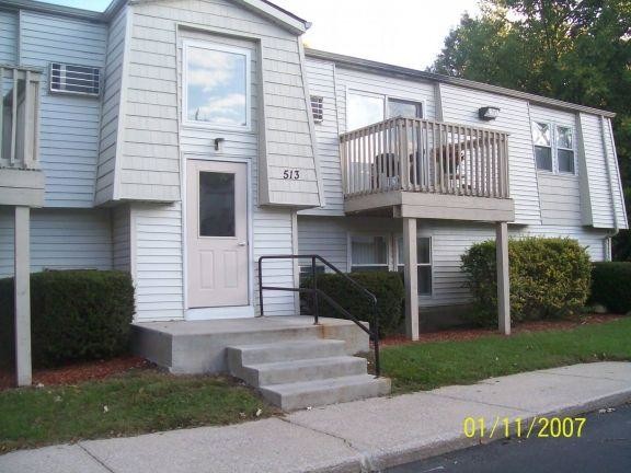 Building Photo - 2 bedroom in Plainwell MI 49080