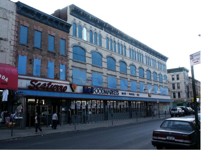 Building Photo - The Knick Bushwick