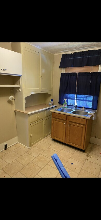 Building Photo - 502 Green Street