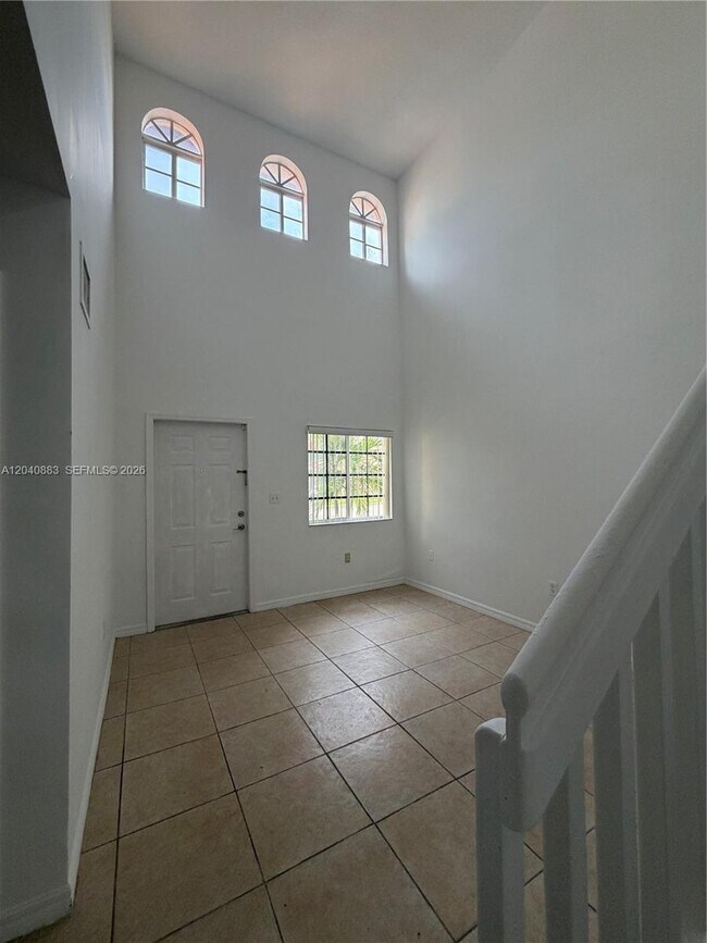 Foto del edificio - 7245 NW 173rd Dr