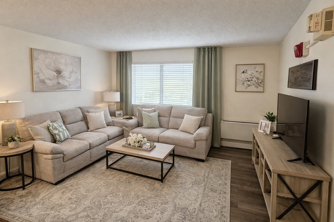 Building Photo - Aboussie Pavilion