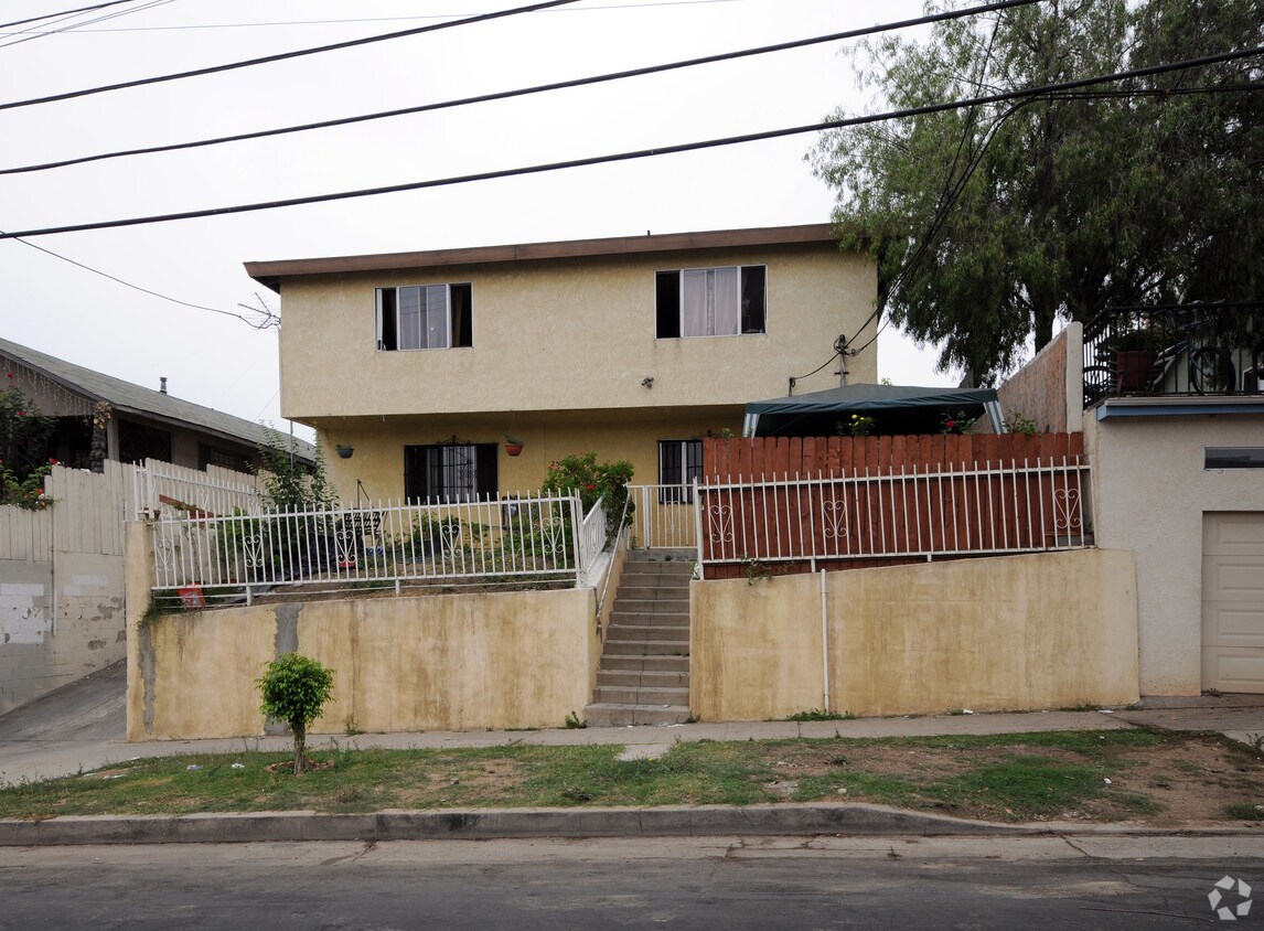 Building Photo - 2522-2526 Alcazar St