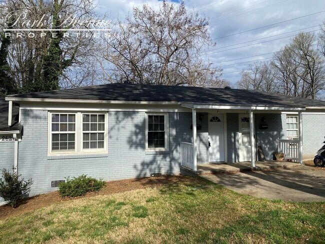 Foto del edificio - 2621 Druid Hls Wy