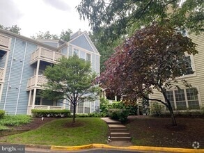 Building Photo - 7731 Willow Point Dr