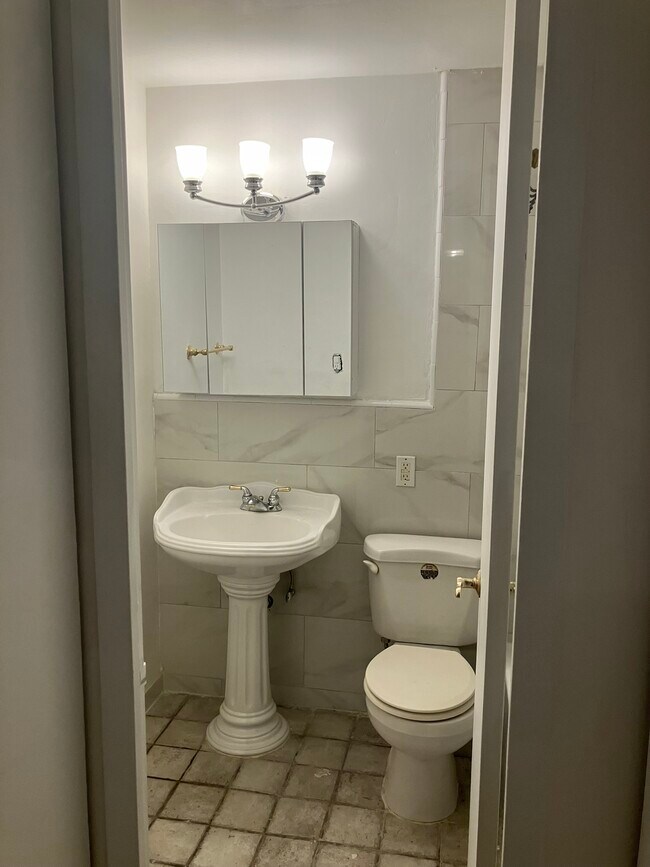 Foto del edificio - 1450 E 55th Pl