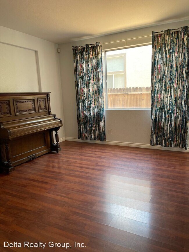 Foto del edificio - 3 br, 2.5 bath House - 913 Pearwood Ct.
