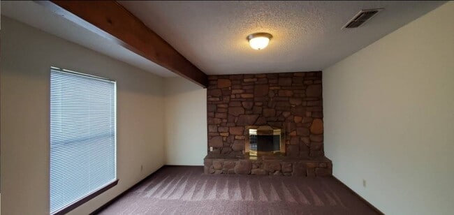 Foto del edificio - 5112 Shadylane Dr