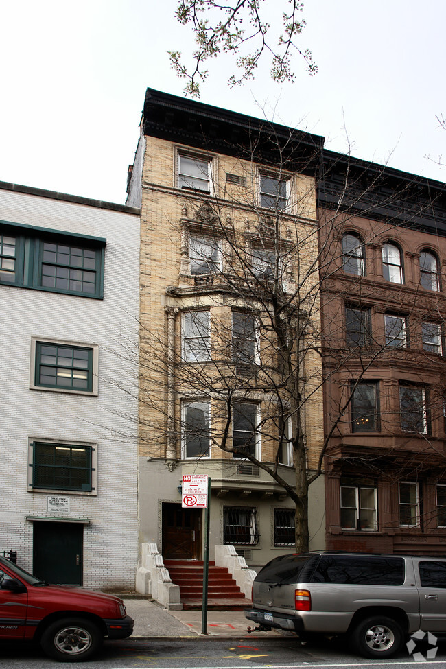 Building Photo - 148 West 77th Street