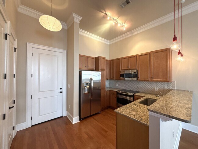 Foto del edificio - Lovely Condo in Tranquil Court