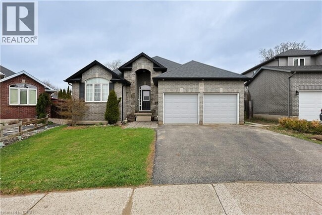 Building Photo - 49 Woodhatch Crescent