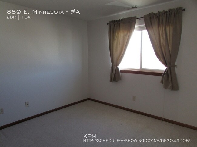 Building Photo - 889 E Minnesota St