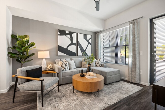 Interior Photo - Indigo Stuart Apartments