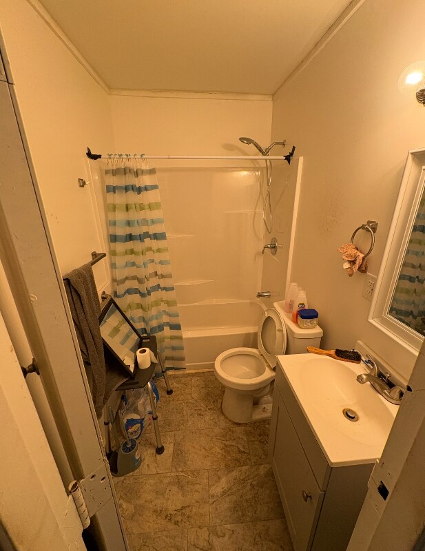 Foto del edificio - 1204 Evergreen St