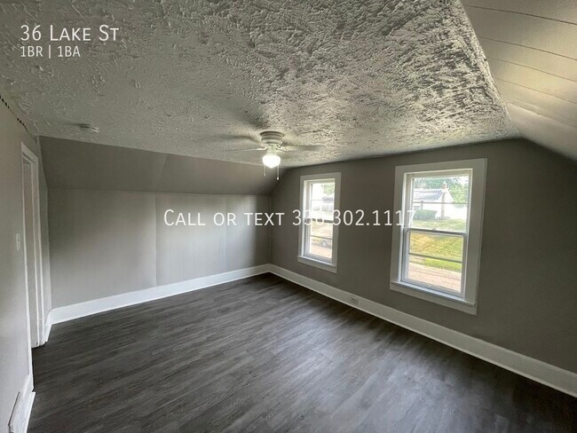 Foto del edificio - One bedroom one bathroom 2nd level apartme...