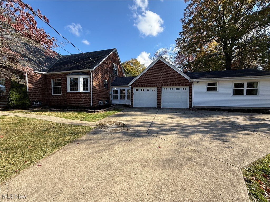 30871 Lorain Rd North Olmsted, OH 44070 – photo 3