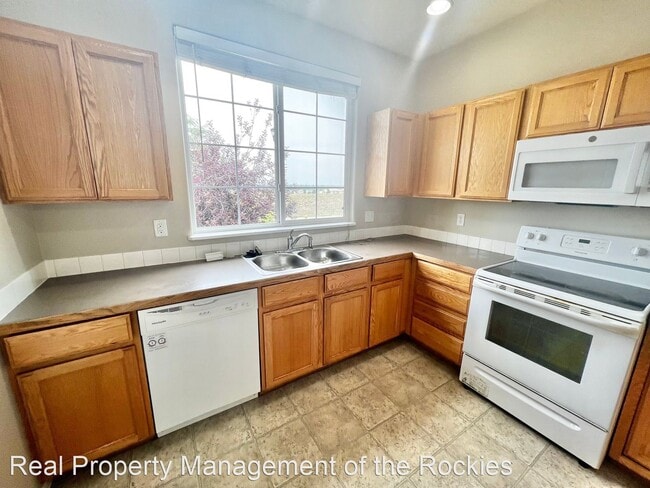 Building Photo - 3 br, 2.5 bath House - 433 Stoney Brook Road