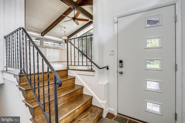 Foto del edificio - 5511 Huntington Pkwy