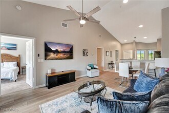 Building Photo - 9175 Celeste Dr