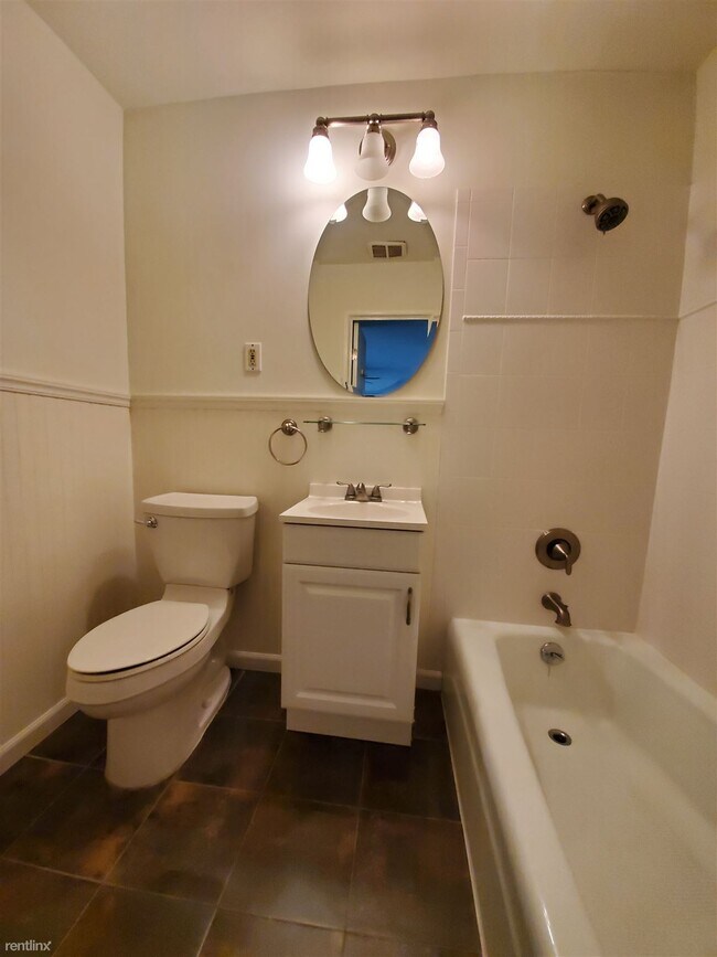 Building Photo - 1 br, 1 bath Condo - 69 Cove Rd Unit 10