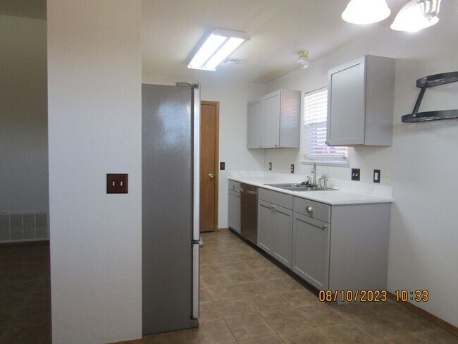 Foto del edificio - PETS ARE NEGOTIABLE WITH OWNER APPROVAL $2...