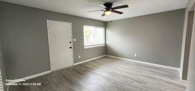 Foto del edificio - Virginia Street