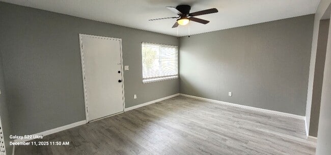 Building Photo - Virginia Street