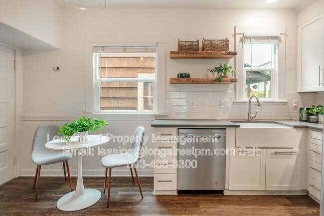 Foto del edificio - 536 NE San Rafael St