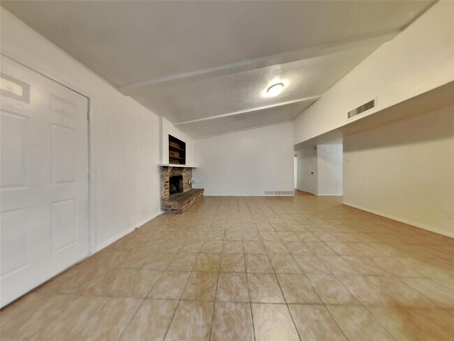 Foto del edificio - 14030 Merry Meadow Dr