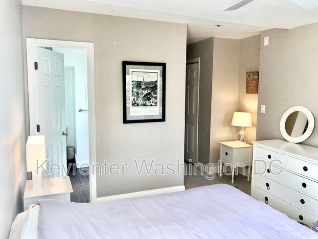 Foto del edificio - 618 Q St NW