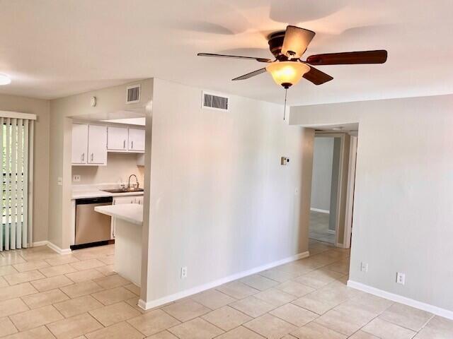 Building Photo - 4295 Oak Terrace Dr
