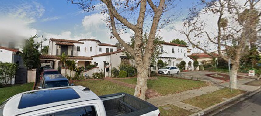 Primary Photo - 327 Highland Ave