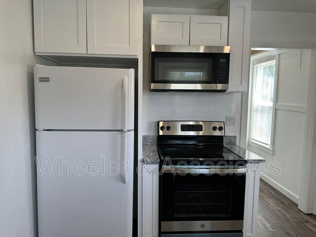 Building Photo - 522 E 450 S