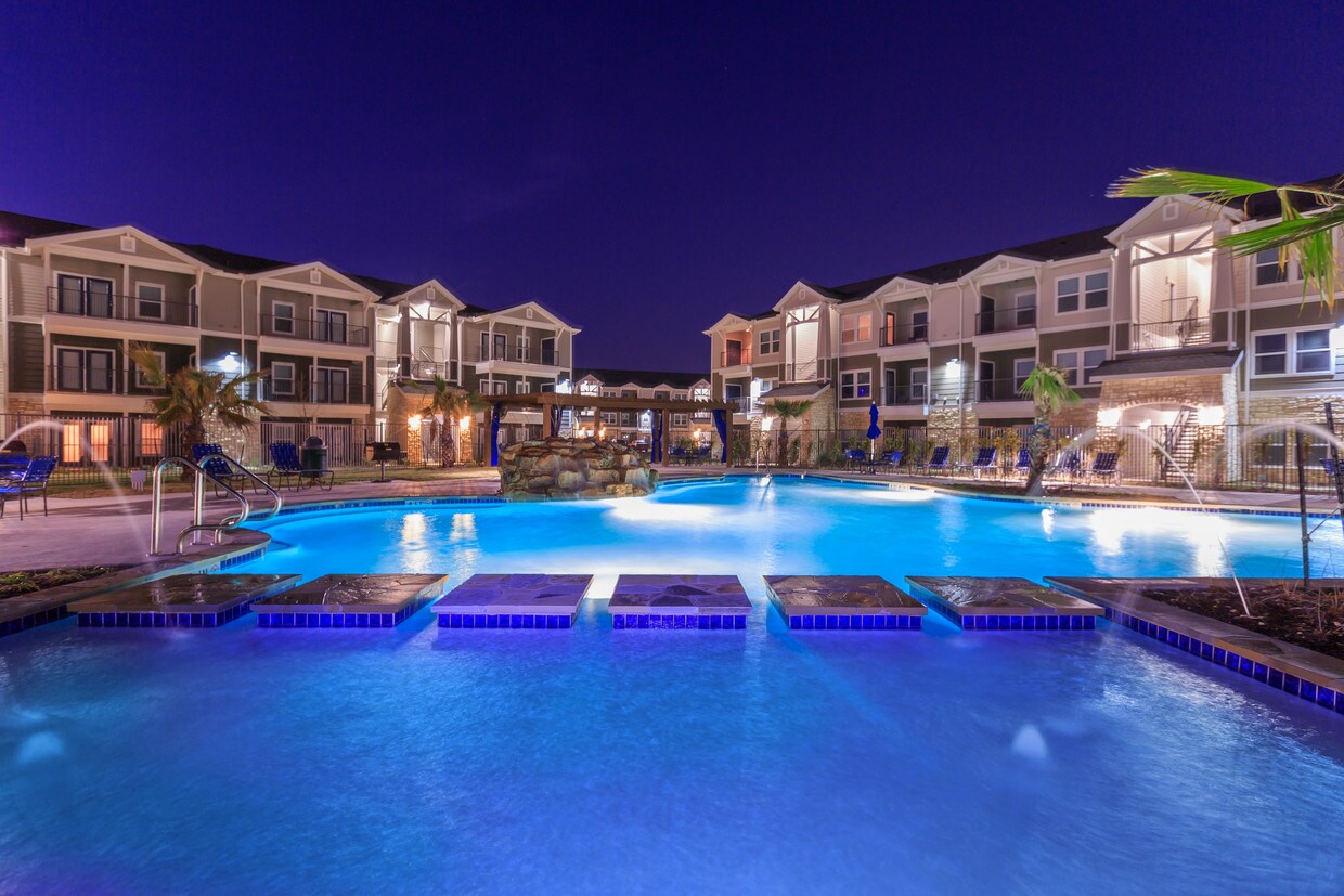 Canyon House Apartments in New Braunfels, TX