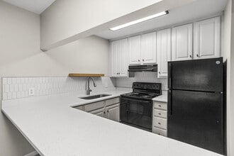 Building Photo - Belmont Place Apartments