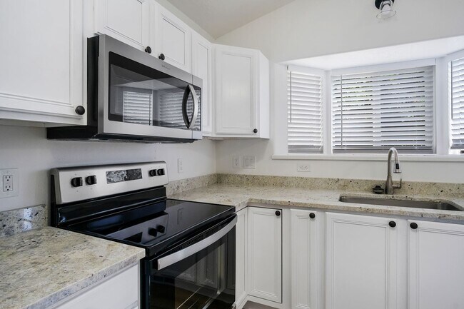 Building Photo - Beautiful Single Family Home for Rent in A...