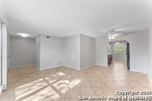 Foto del edificio - 6707 Forest Haven St