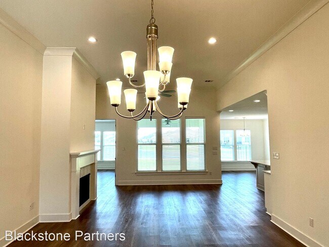 Building Photo - 4 br, 3 bath House - 14342 Wally Way