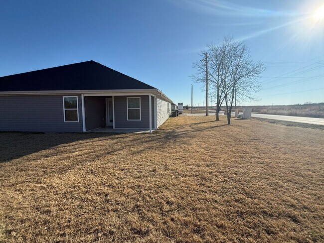 Foto del edificio - 523 Alex Jordan Dr.