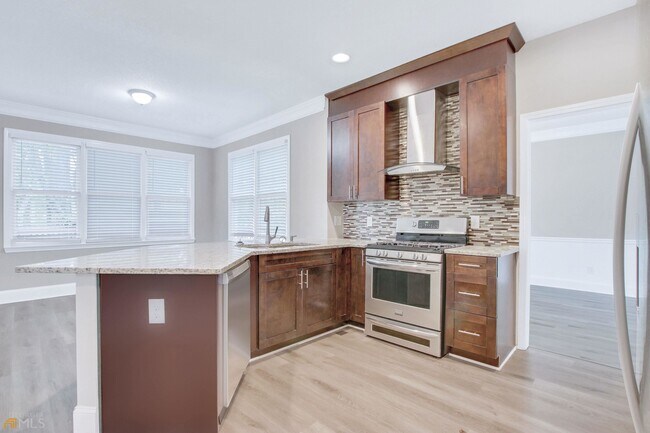 Foto del edificio - 2719 McCoy Ave