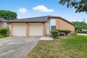Building Photo - 319 Richvale Ln