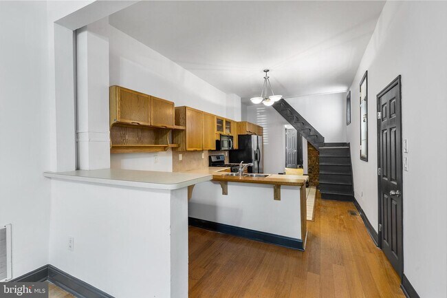 Building Photo - 943 E Passyunk Ave
