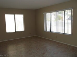 Building Photo - 7245 Great Oak Ave