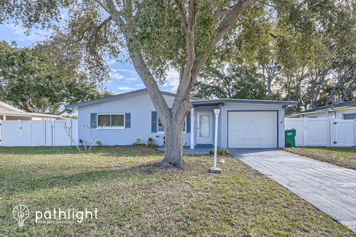 Foto principal - 2139 Euclid Circle E, Clearwater, FL, 33764