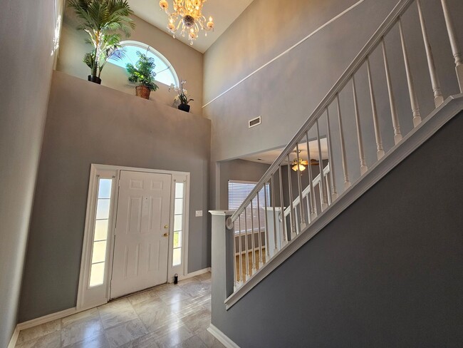 Building Photo - STEEPLECHASE