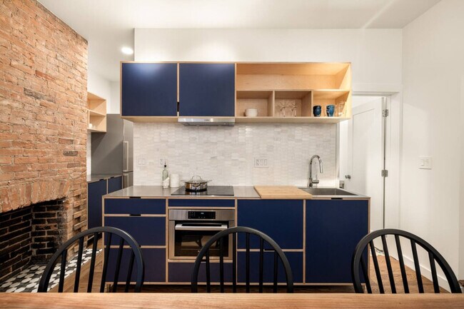 Building Photo - 1510 Race St