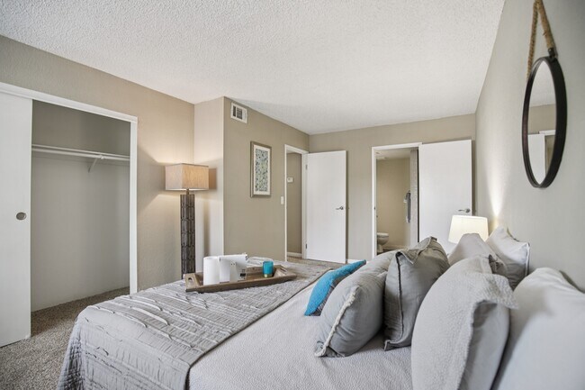 Building Photo - The Villages Apartment Homes